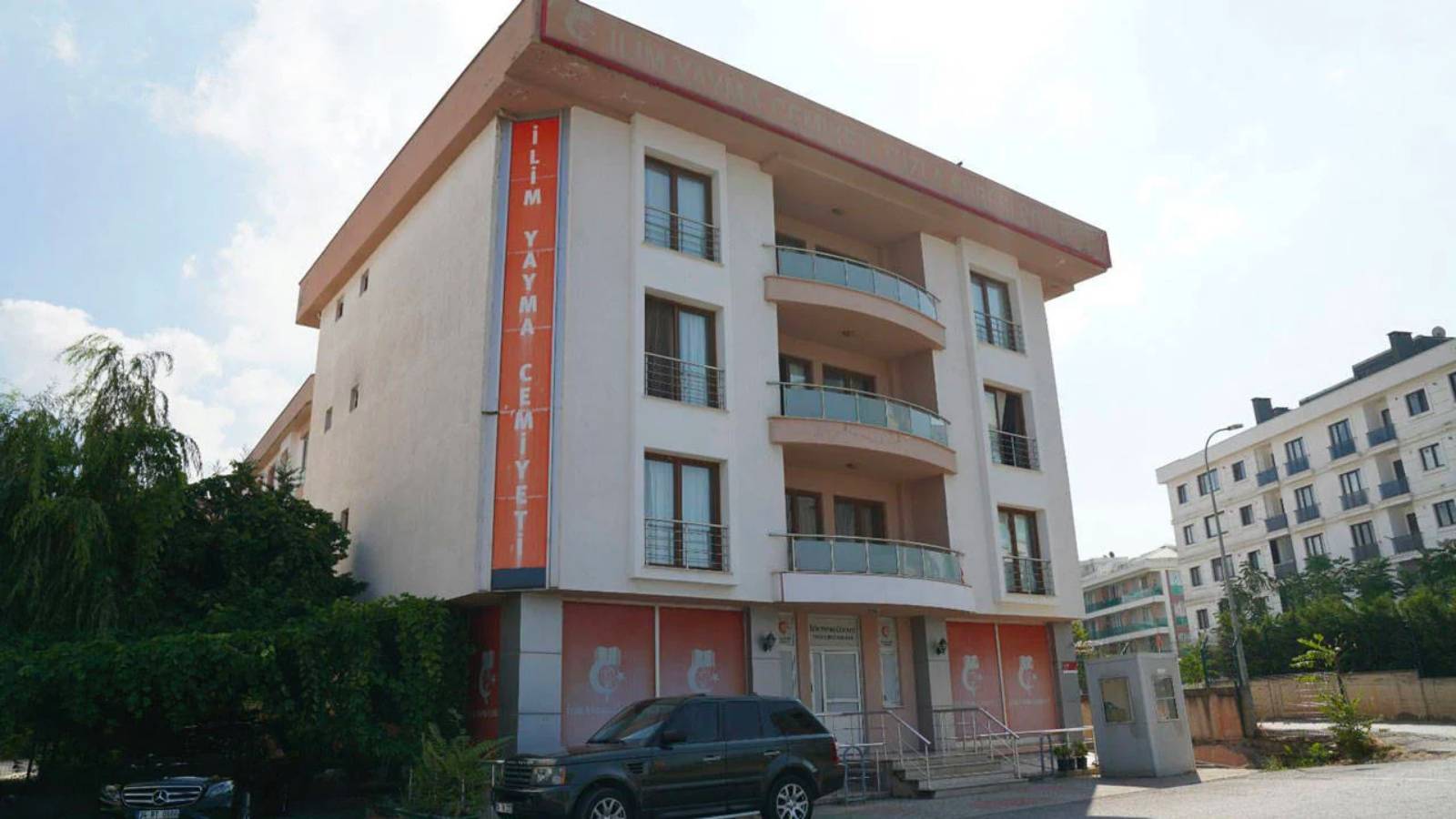 CHP'li Tuzla Belediyesi, İlim Yayma Cemiyetine verilen binanın tahliye