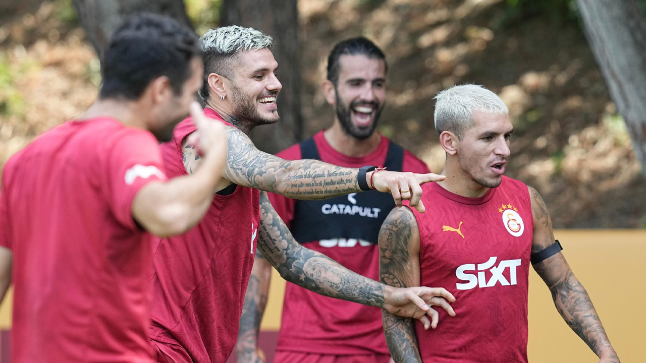 Galatasaray'da o oyuncuyla yollar ayrılıyor mu? Yöneticilerden açıklam