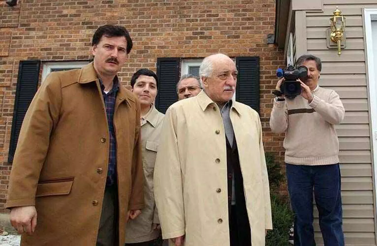 FETÖ'nün ABD'deki lüks gayrimenkulleri ve kayıt dışı ekonomisi gündemde! Ebuseleme Gülen isim isim ifşa etti