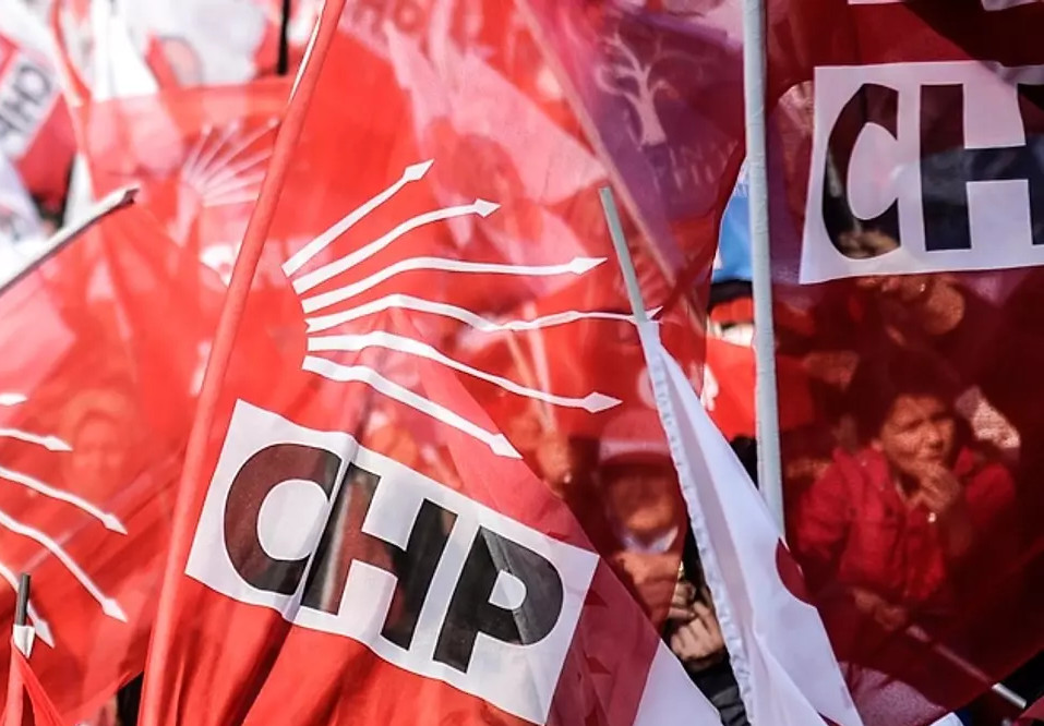 CHP'den 10 maddelik açıklama! "Türk bayrağının yakılması kabul edilemez"