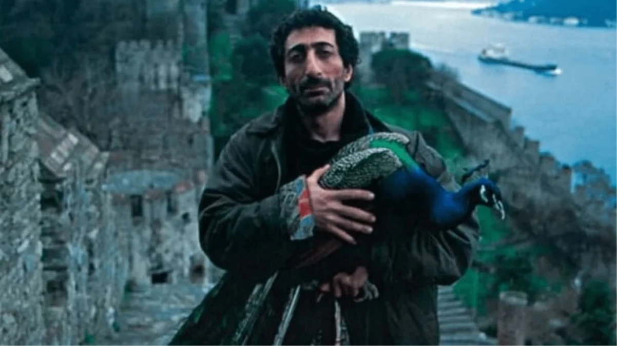Usta oyuncu Ahmet Uğurlu hayatını kaybetti