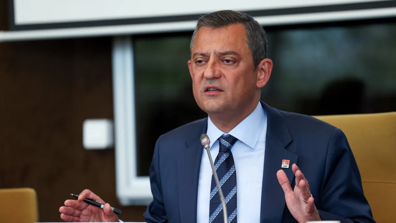 Özgür Özel'den açıklama geldi! Erdoğan'ın iade-i ziyareti ne zaman?