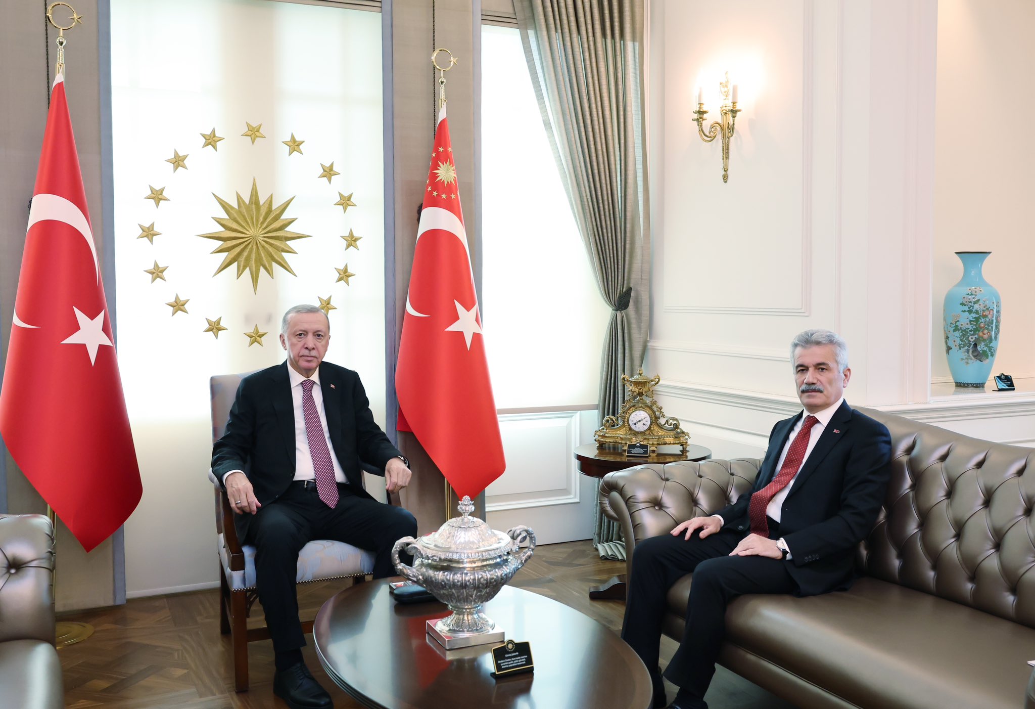 Cumhurbaşkanı Erdoğan göreve yeniden seçilen Zeki Yiğit'le görüştü