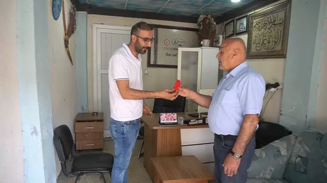 60 bin lira değerindeki altınları sahibine teslim etti.
