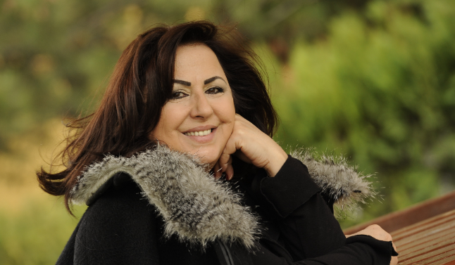Nur Yoldaş yolda fenalaştı apar topar hastaneye kaldırıldı!