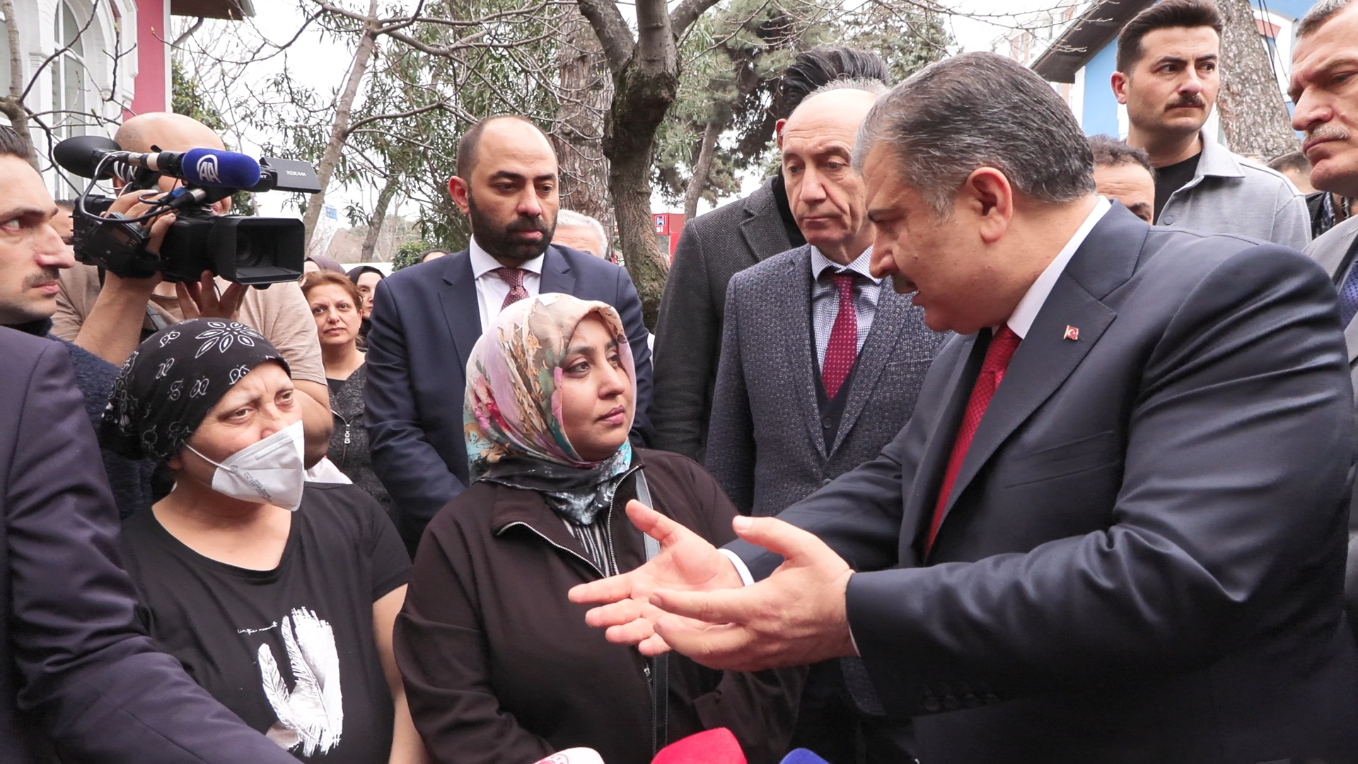 Bakan Koca'dan 'lösemi hastanesi' çıkışı! 'Seçim öncesi maksatlı yapılıyor'