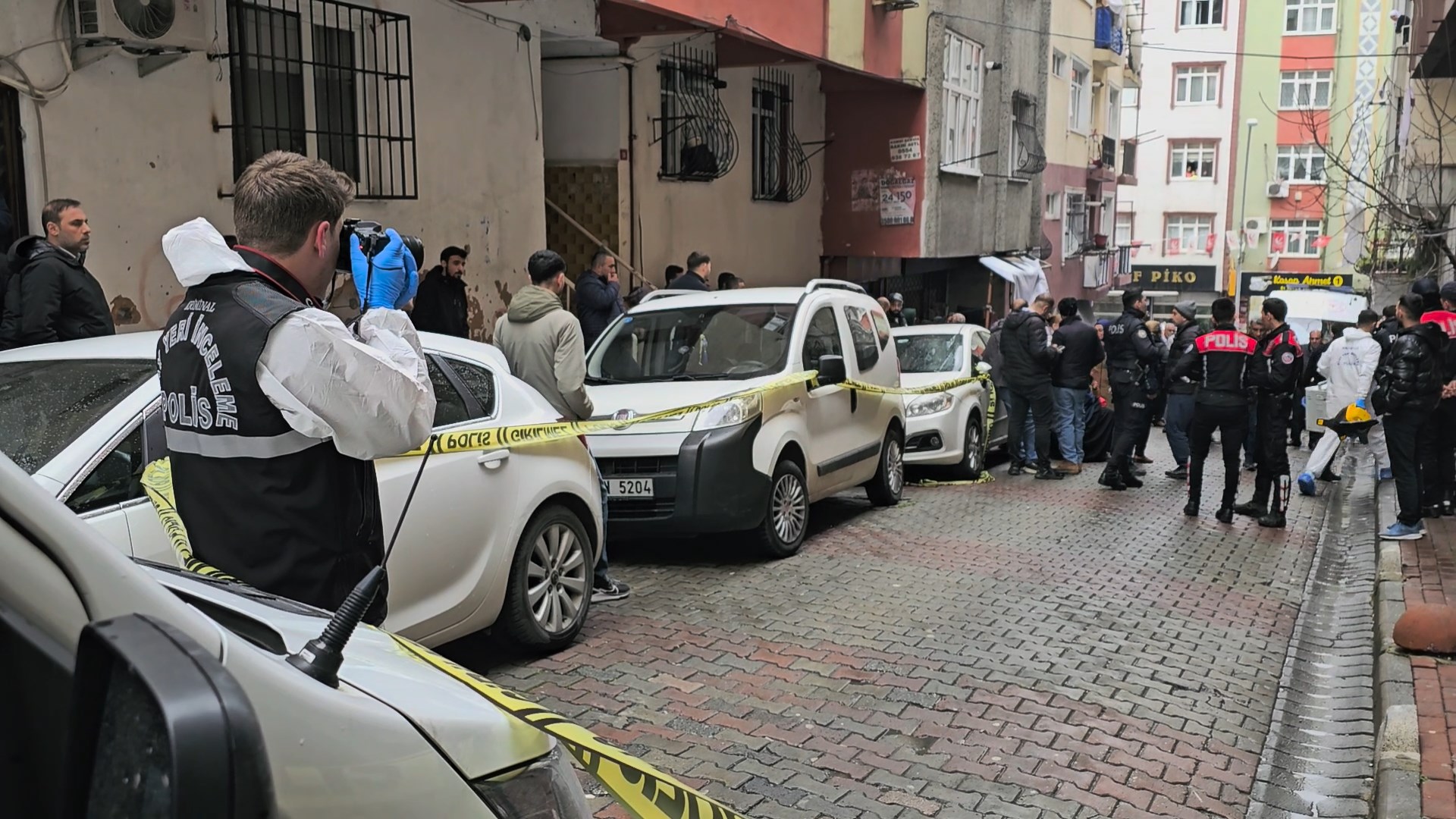 İstanbul'da vahşet! Cezaevinden izinli çıktı kız kardeşi ve annesinin canına kıydı!