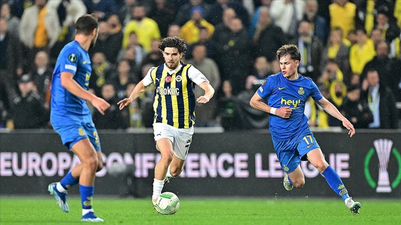 Fenerbahçe kaybetmesine rağmen adını çeyrek finale yazdırdı!