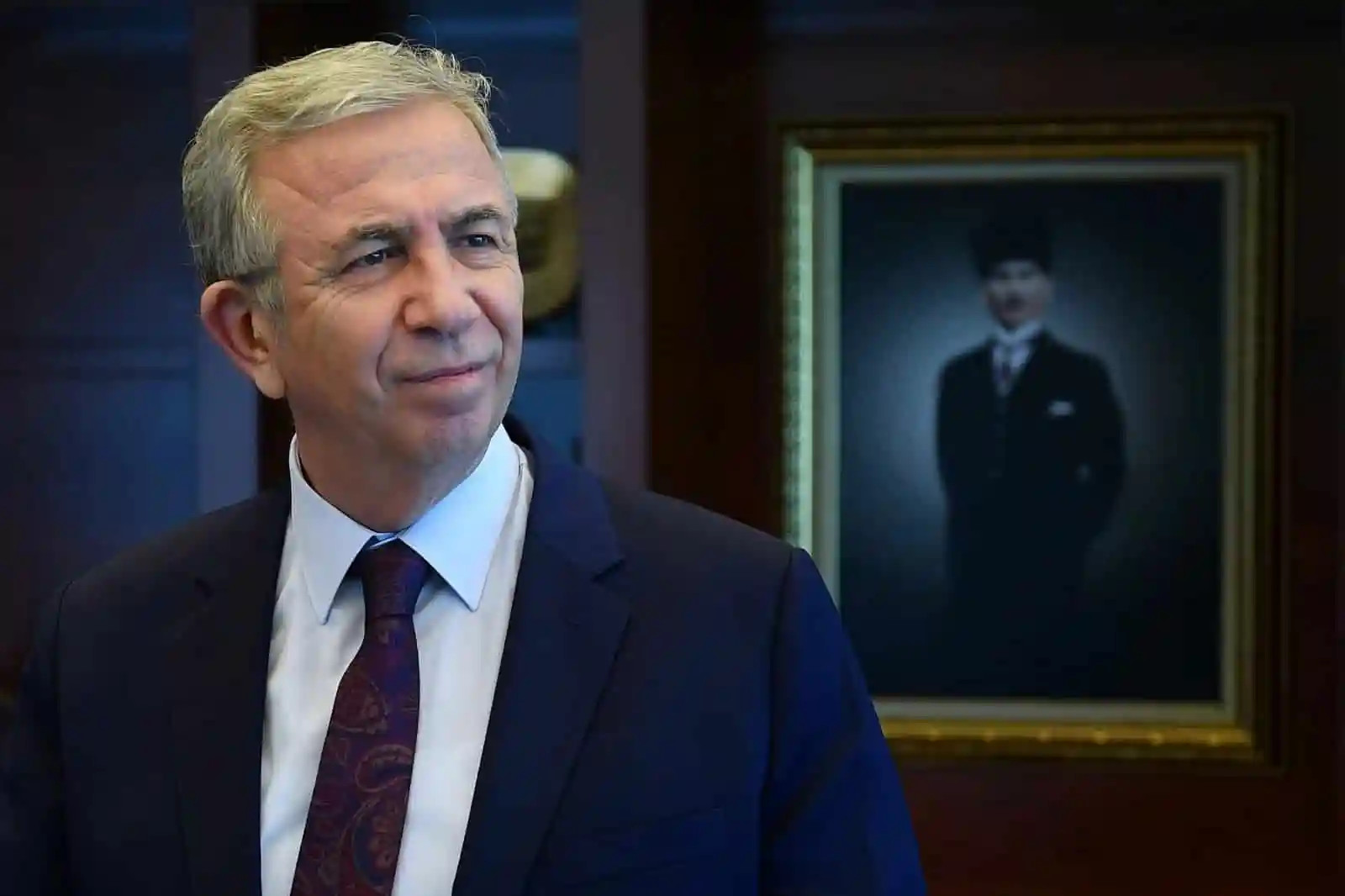Mansur Yavaş'tan Turgut Altınok'a gönderme: Betonla, plastikle, boşa verilecek para ile işimiz yok