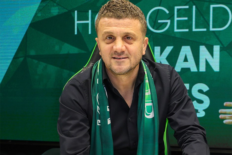 Konyaspor, Hakan Keleş ile yollarını ayırdı!