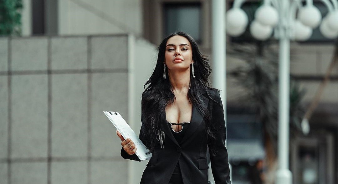 Ece Ronay gözaltına alındı: Eski eşinin iş yerini kurşunlattığı iddia