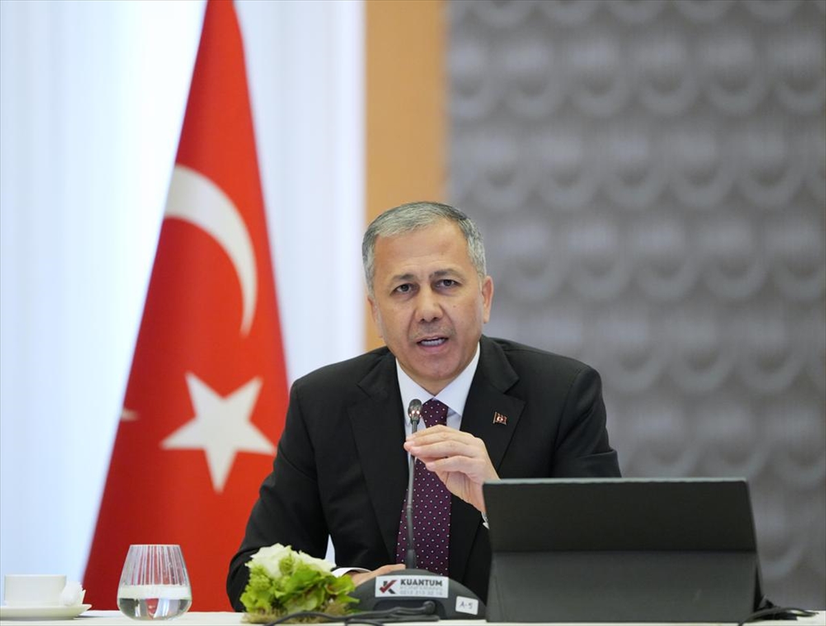 Bakan Ali Yerlikaya 73 ilde yapılan operasyonu duyurdu