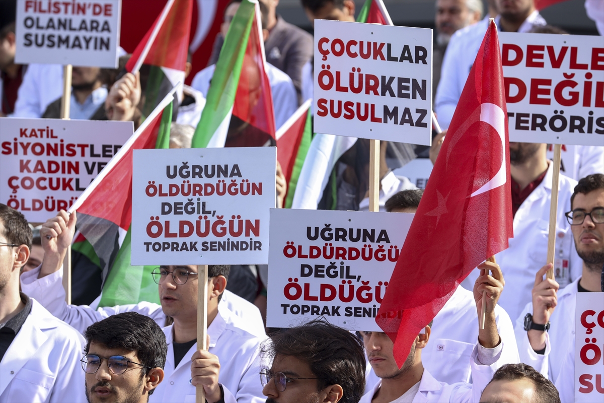 Sağlık emekçilerinden Filistin işgaline sessiz kaldığı için DSÖ'ye tepki