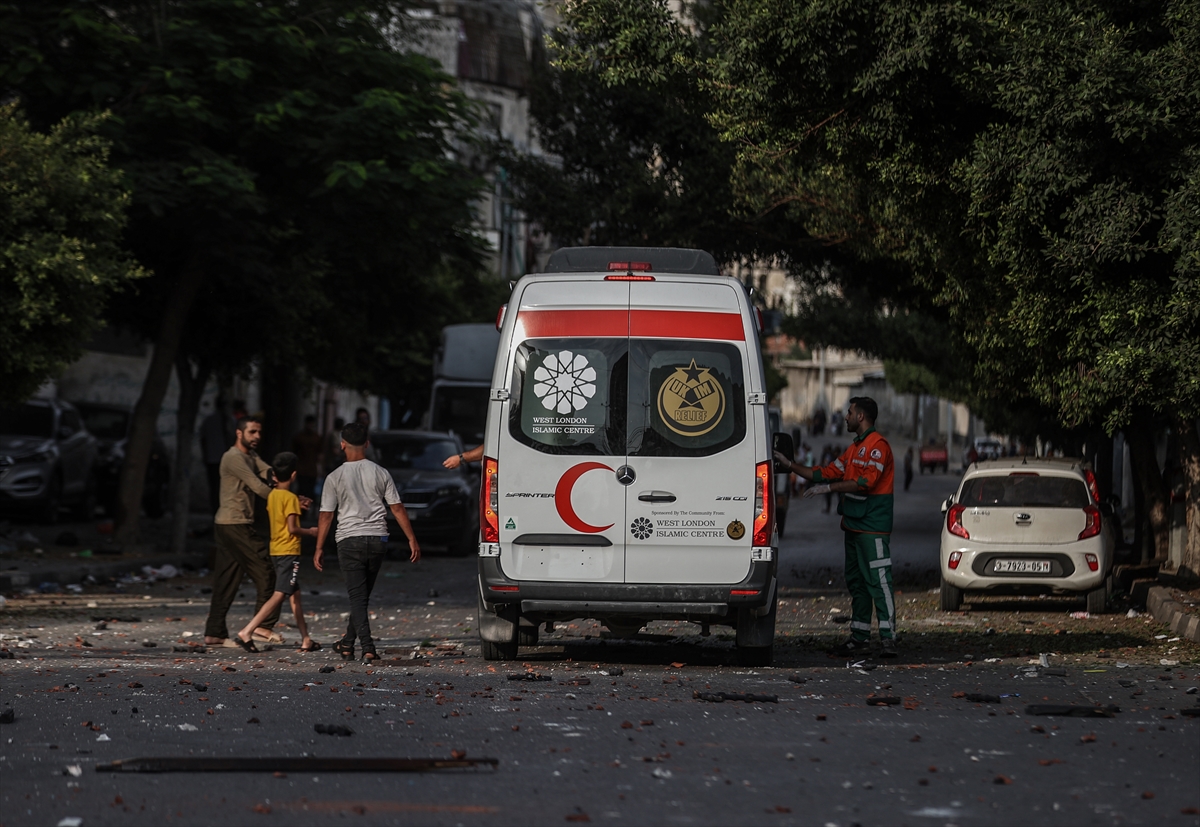 İsrail, Gazze'de 7 camiyi yıktı!