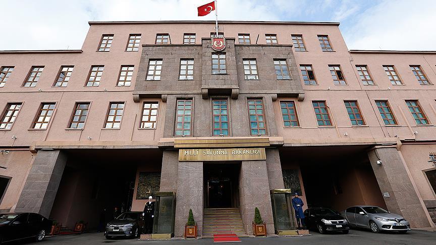 Milli Savunma Bakanlığı: Teröristlerin inlerini başlarına yıkıyoruz