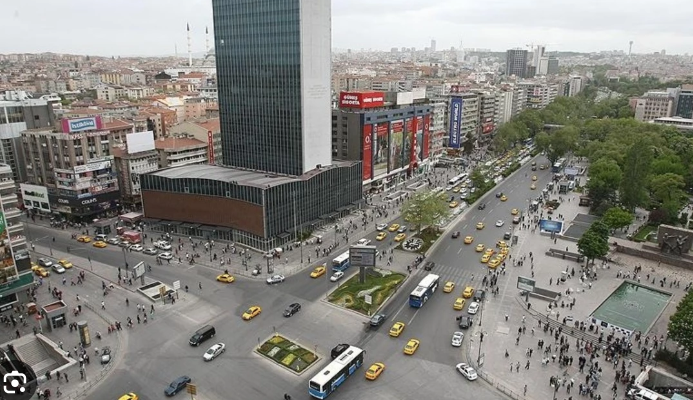 Ankara Kızılay'da patlama oldu! Ekipler alarma geçti