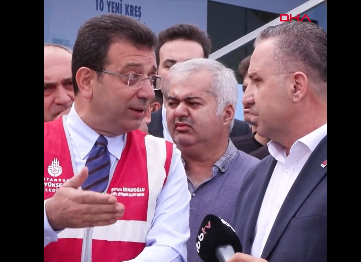 Ekrem İmamoğlu CHP'li başkanı resmen azarladı: Kendi üyene duyurmuyorsan rezillik!