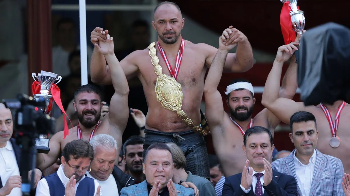 Ali Gürbüz bir kez daha kazandı!