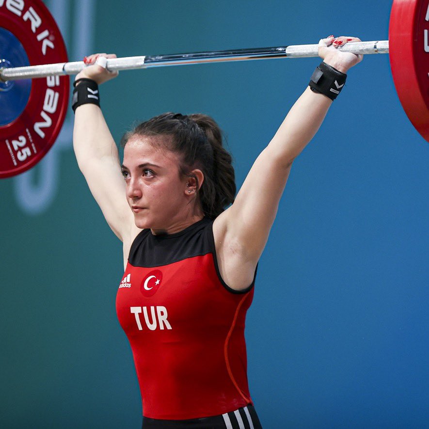 Cansu Bektaş'tan bir günde üç madalya!