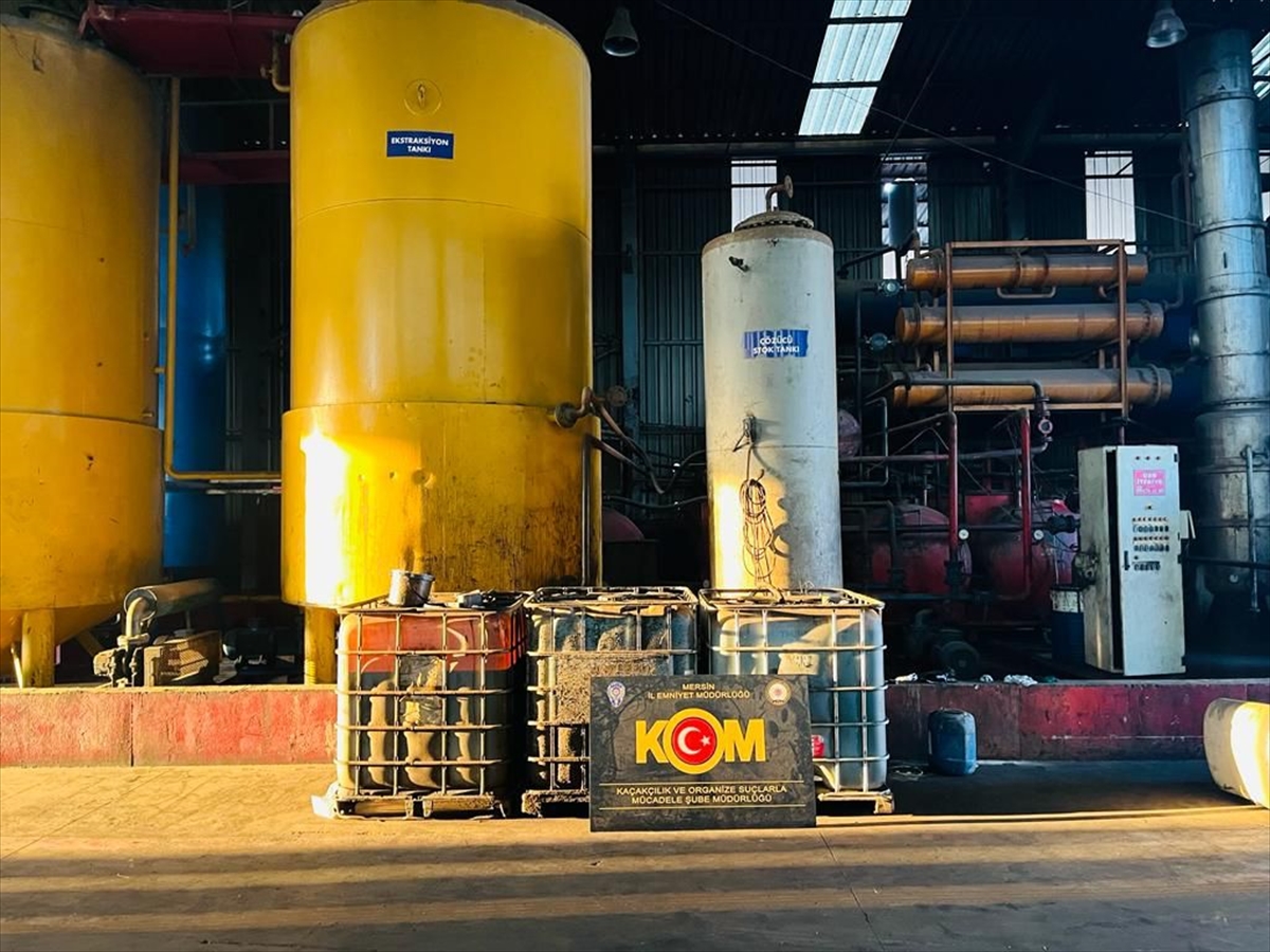 Mersin'de 30 ton kaçak akaryakıt ele geçirildi