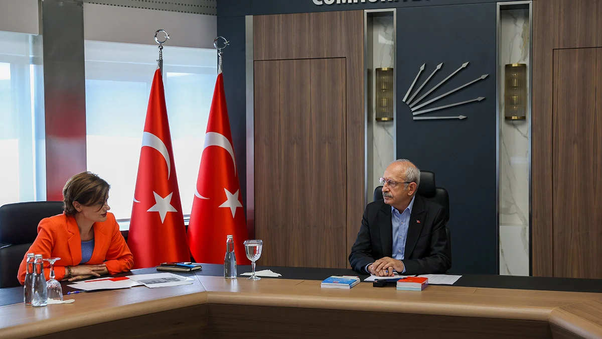 Kemal Kılıçdaroğlu, CHP İstanbul teşkilatı ile bir araya geldi
