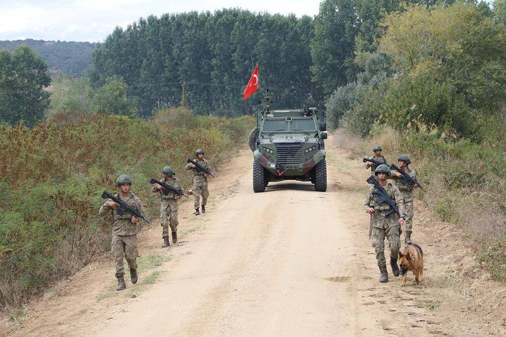 MSB: 4 terörist Yunanistan'a geçerken yakalandı