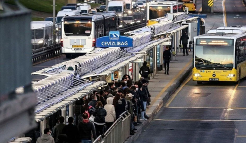 65 yaş üstü ücret ödeyecek mi? İBB açıkladı