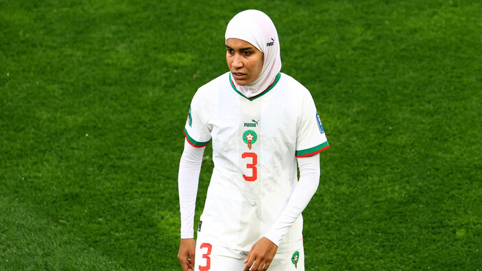 Dünya Kupası tarihine geçti: Başörtülü ilk kadın futbolcu
