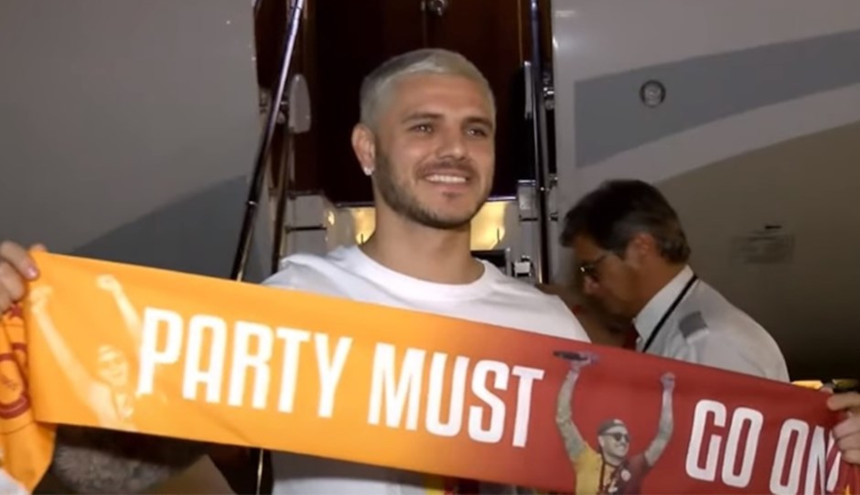 Icardi İstanbul'da! Havalimanındaki coşku kameralara yansıdı