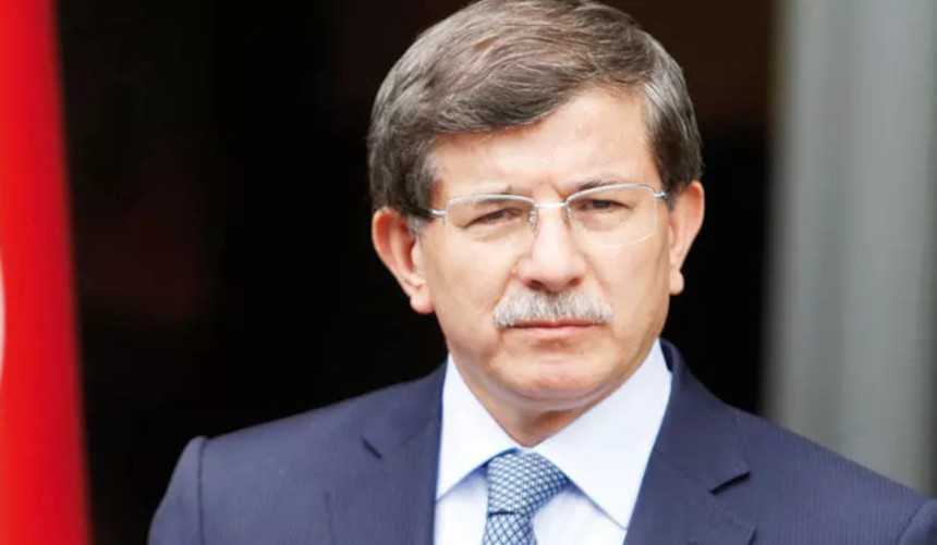 Ahmet Davutoğlu: Yandaş müteahhitler daha fazla kar edecek diye…