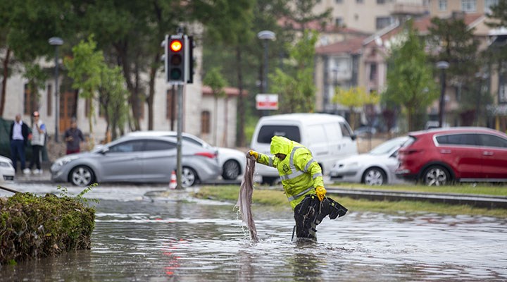 Meteoroloji uyardı! 14 il sel ve su taşkınına dikkat