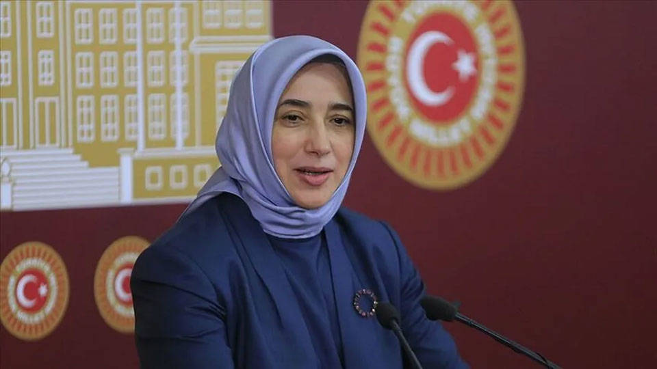 İlhan Oral Özlem Zengin'i hedef aldı: AK Parti bu arızalardan silkinmelidir!