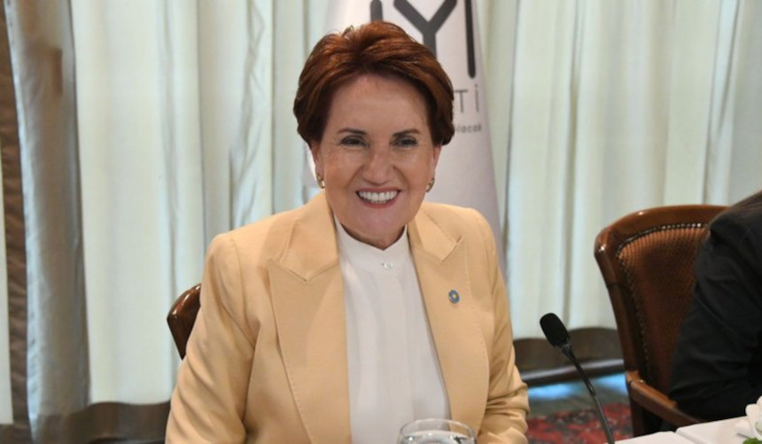 Meral Akşener 28. dönem milletvekilleri ile görüştü