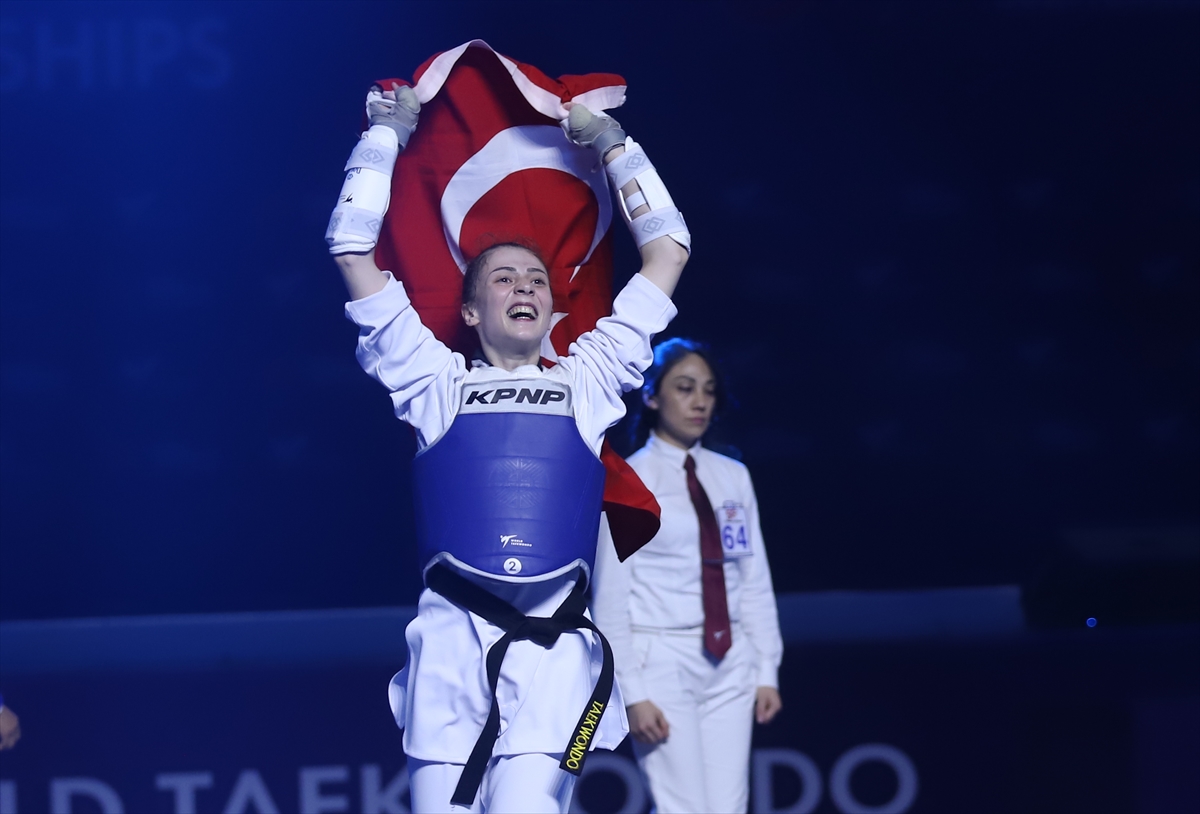 Merve Dinçel dünya şampiyonu!