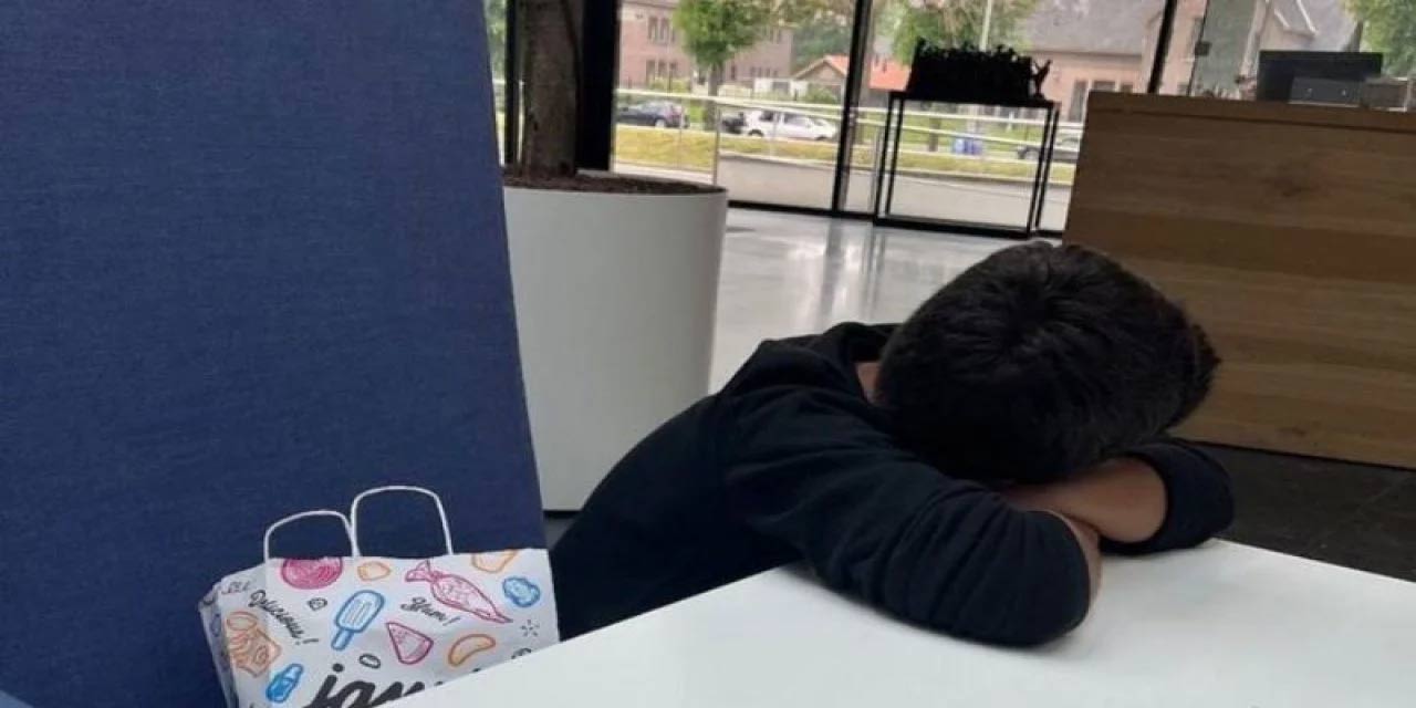 5 yaşındaki depremzede çocuk Hollanda'da tek başına bulundu!