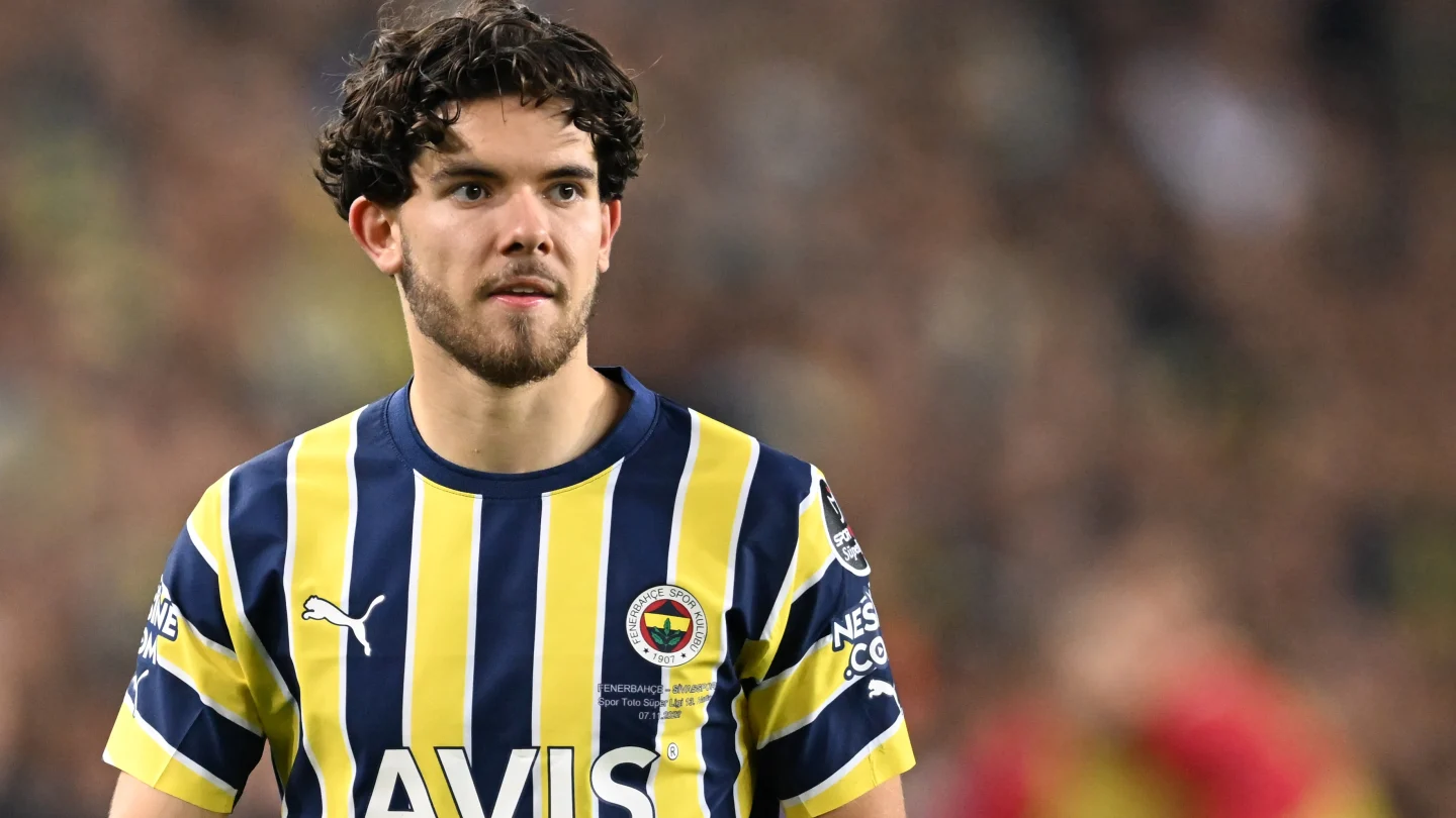 Ferdi Kadıoğlu transfer mi oluyor? Babası açıkladı!