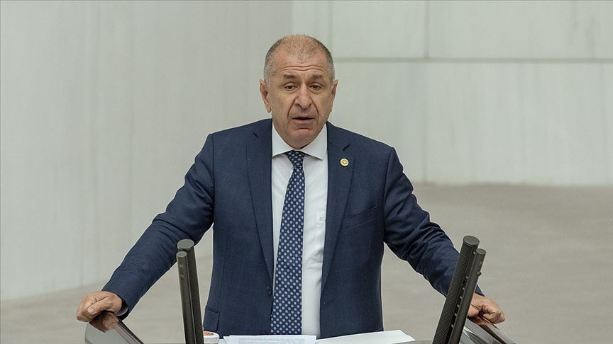 Ümit Özdağ'dan Devlet Bahçeli paylaşımı! Türk milliyetçiliğine ihanetin fotoğrafı