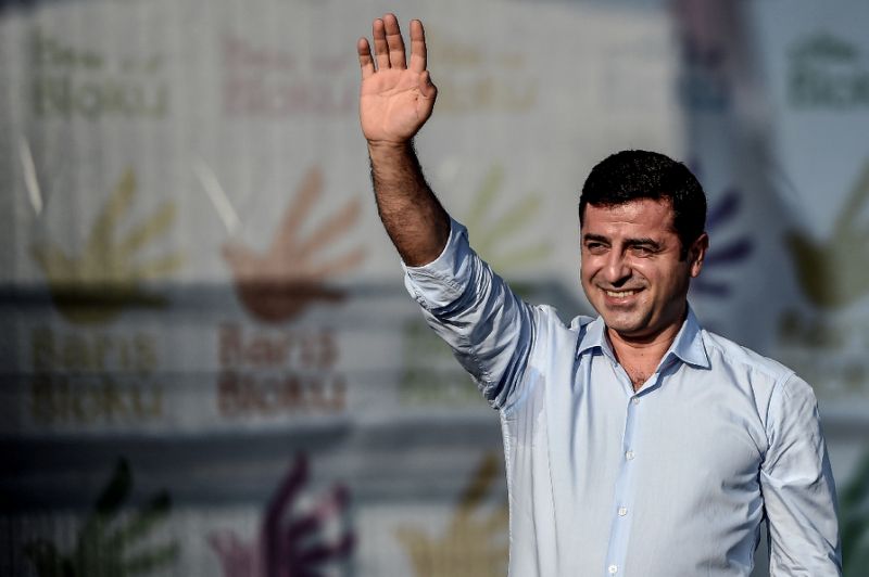 Selahattin Demirtaş Erdoğan'a yüklendi: PKK'ya silah bıraktıracağız