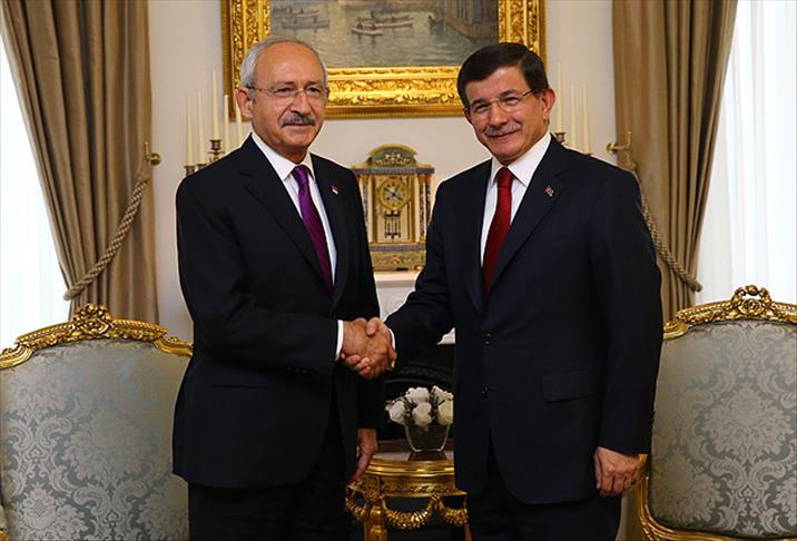 Ahmet Davutoğlu'dan Kemal Kılıçdaroğlu'na bağış!