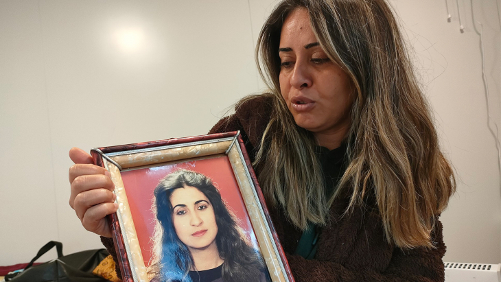 Depremde tüm sevdiklerini kaybetti konteynerde tek başına yaşıyor! Keşke bende ölseydim diyorum