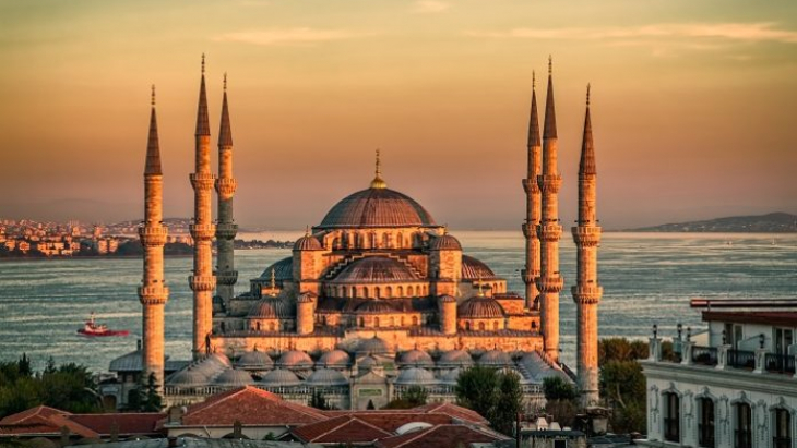 Akşam ezanı saat kaçta okunuyor? Ankara, İstanbul ve İzmir akşam ezanı saat kaçta okunacak?