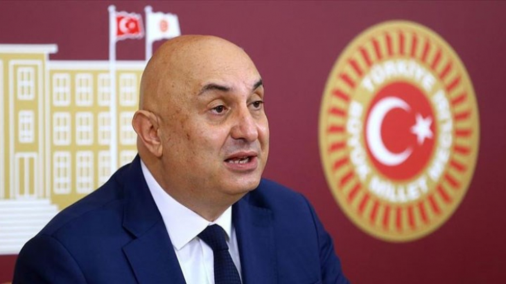 CHP'li Engin Özkoç: Helallik isteyerek görevi bıraktı!