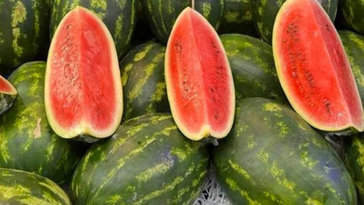 Dilim karpuzun fiyatını duyanlar küçük dilini yuttu!