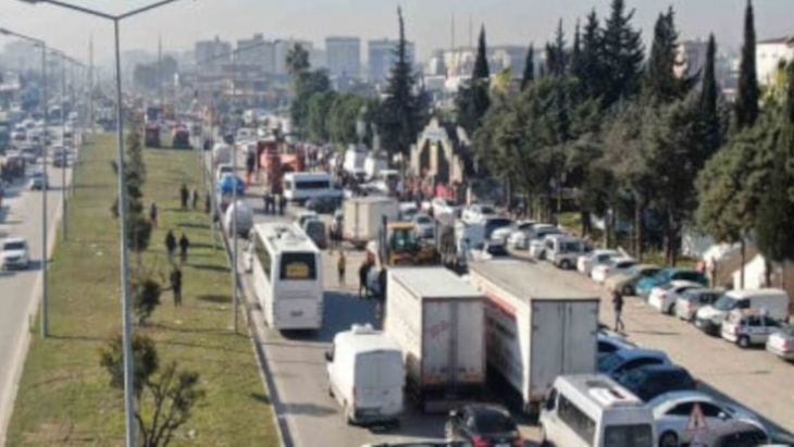 AK Partili isim için şok iddia! Bakın yardım malzemelerini ne yapmış