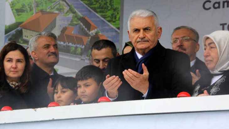 Binali Yıldırım'ın acı günü annesi vefat etti
