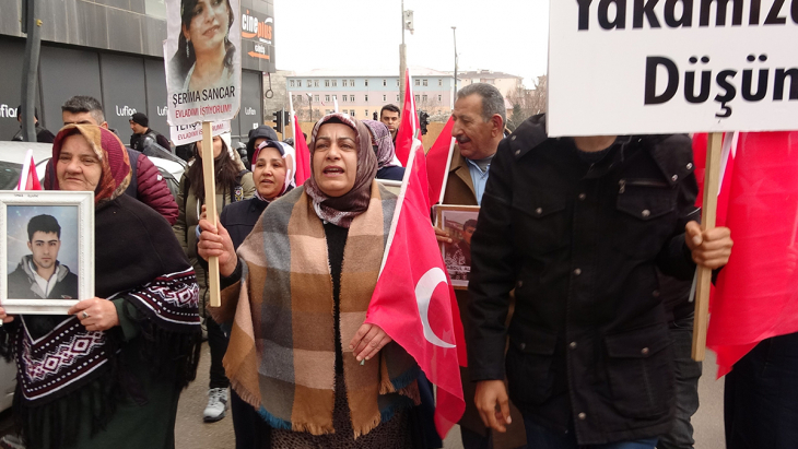 Eyleme katılan anne isyan etti! Kılıçdaroğlu bu anneleri ve babaları niye görmüyor?