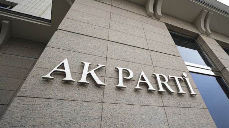 AK Parti'de görev değişimi