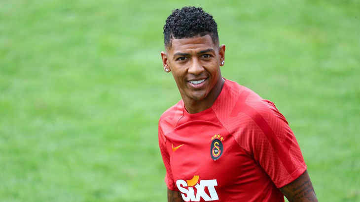 Galatasaray'da Van Aanholt devri bitti! İşte yeni takımı