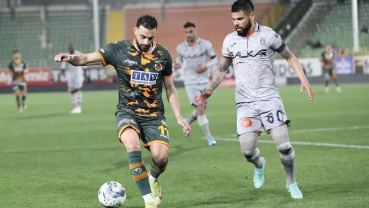 Ersun Yanal lige galibiyet ile döndü!