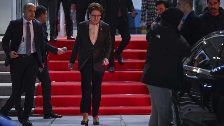 Meral Akşener'den olağanüstü toplantı kararı!